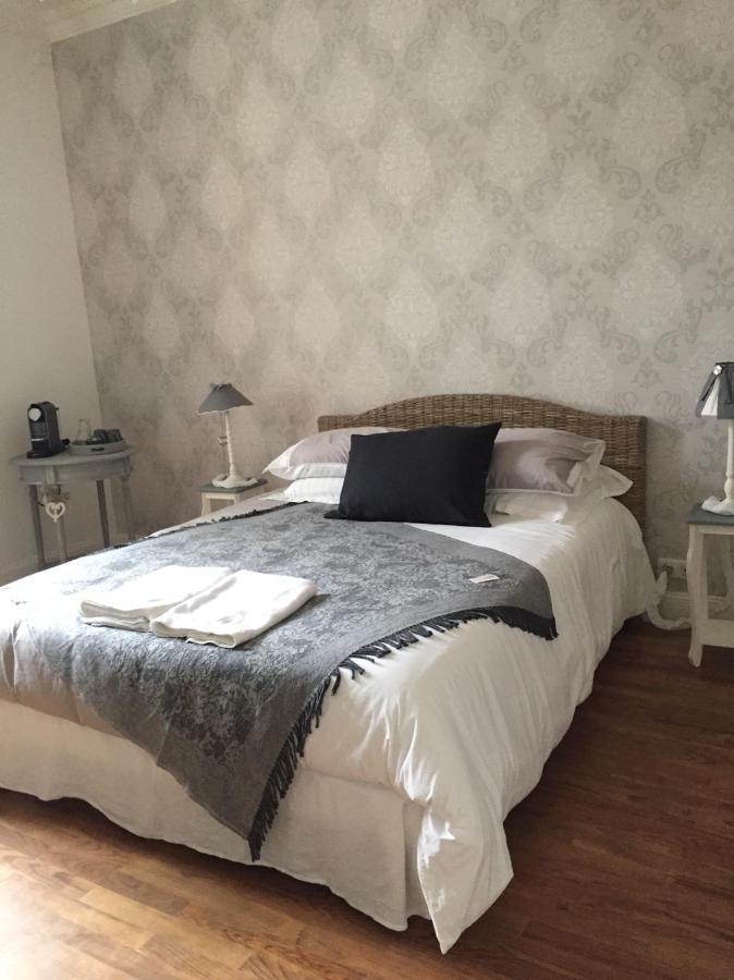 Saint-Martin-Lacaussade La Cabanne B&B 외부 사진