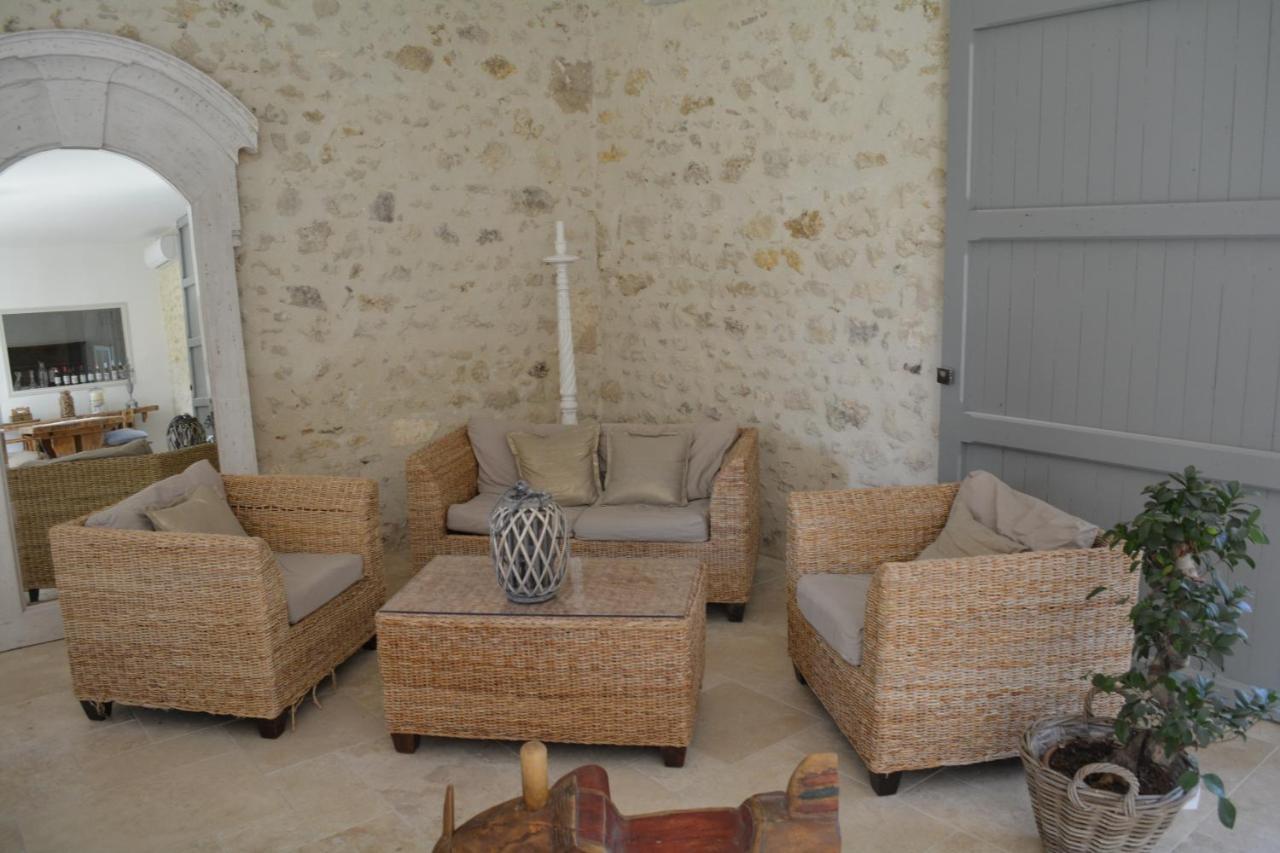 Saint-Martin-Lacaussade La Cabanne B&B 외부 사진